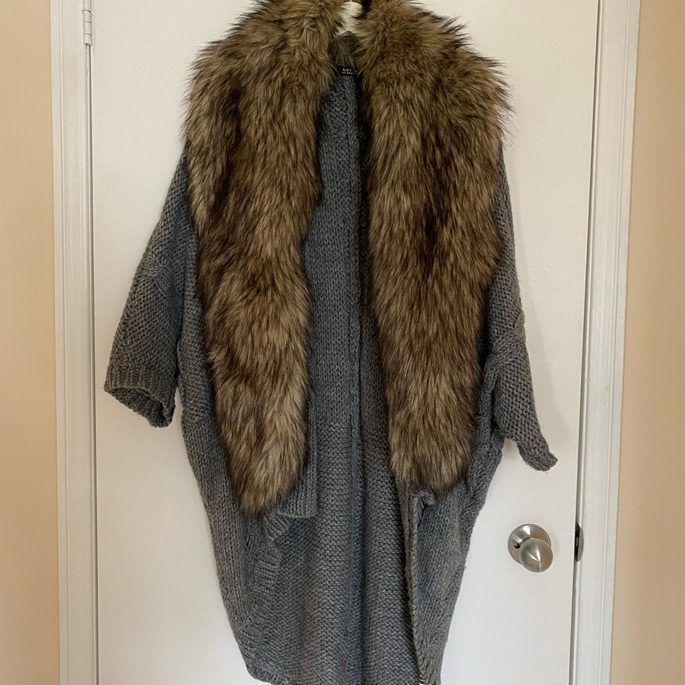 *SOLD* Guess Gray Sweater with Faux Fur Trim